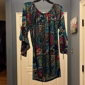 WinWin tie sleeve tunic blouse. Perfect for any occasion.